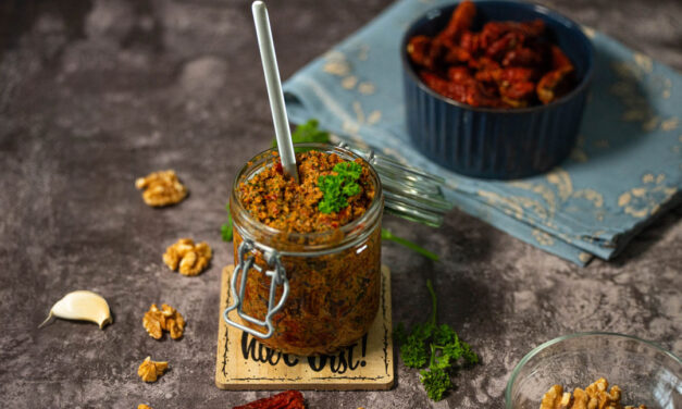 Tomato-Walnut Pesto