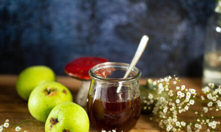 Homemade Apple Peel Syrup